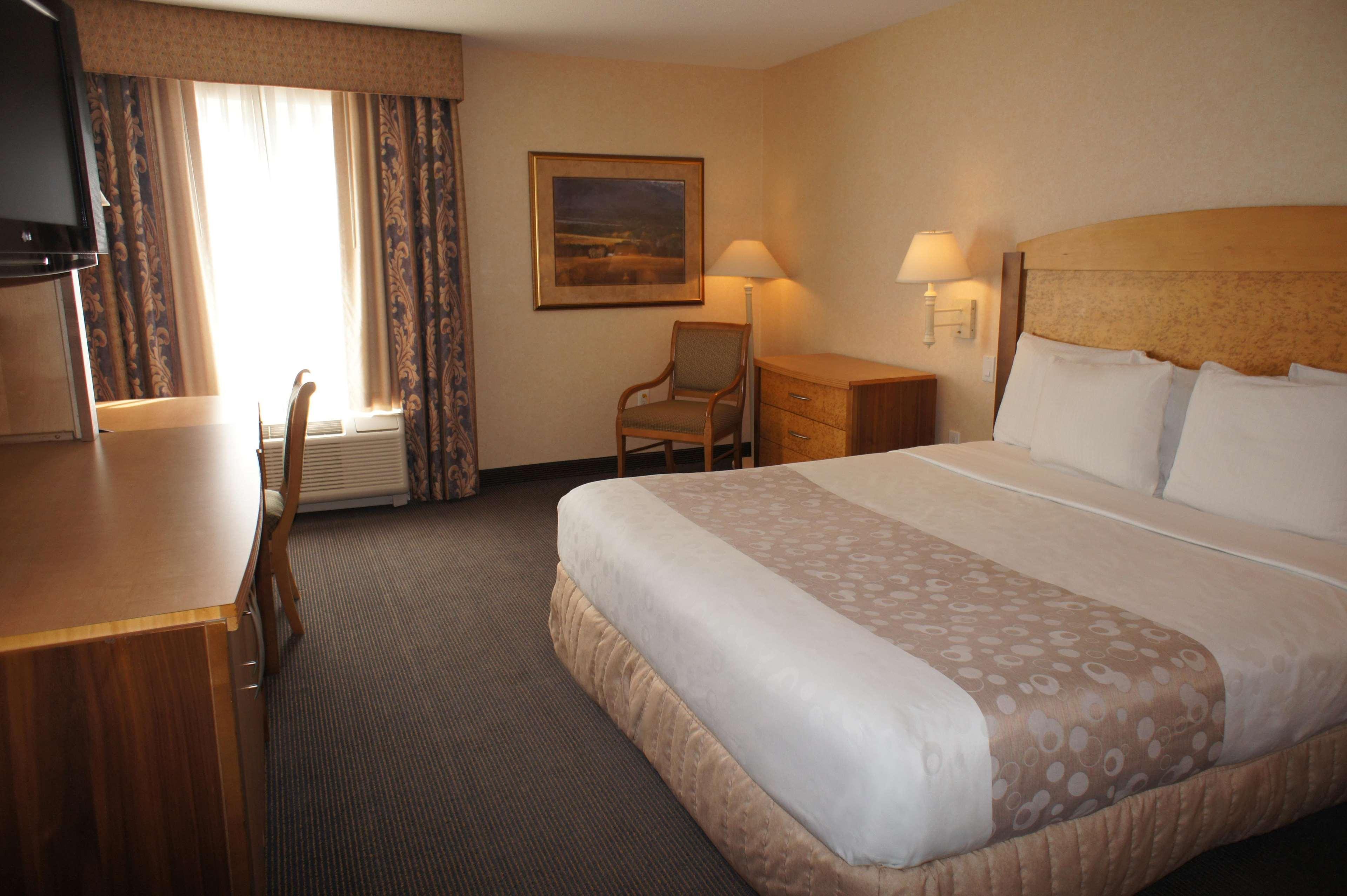 La Quinta By Wyndham Islip - Macarthur Airport Bohemia Exterior photo