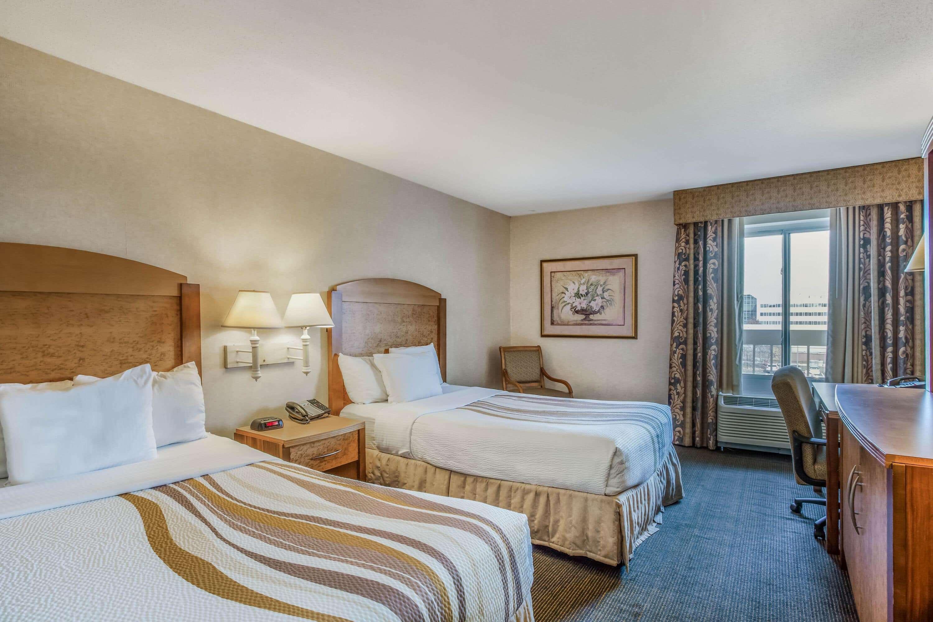 La Quinta By Wyndham Islip - Macarthur Airport Bohemia Exterior photo
