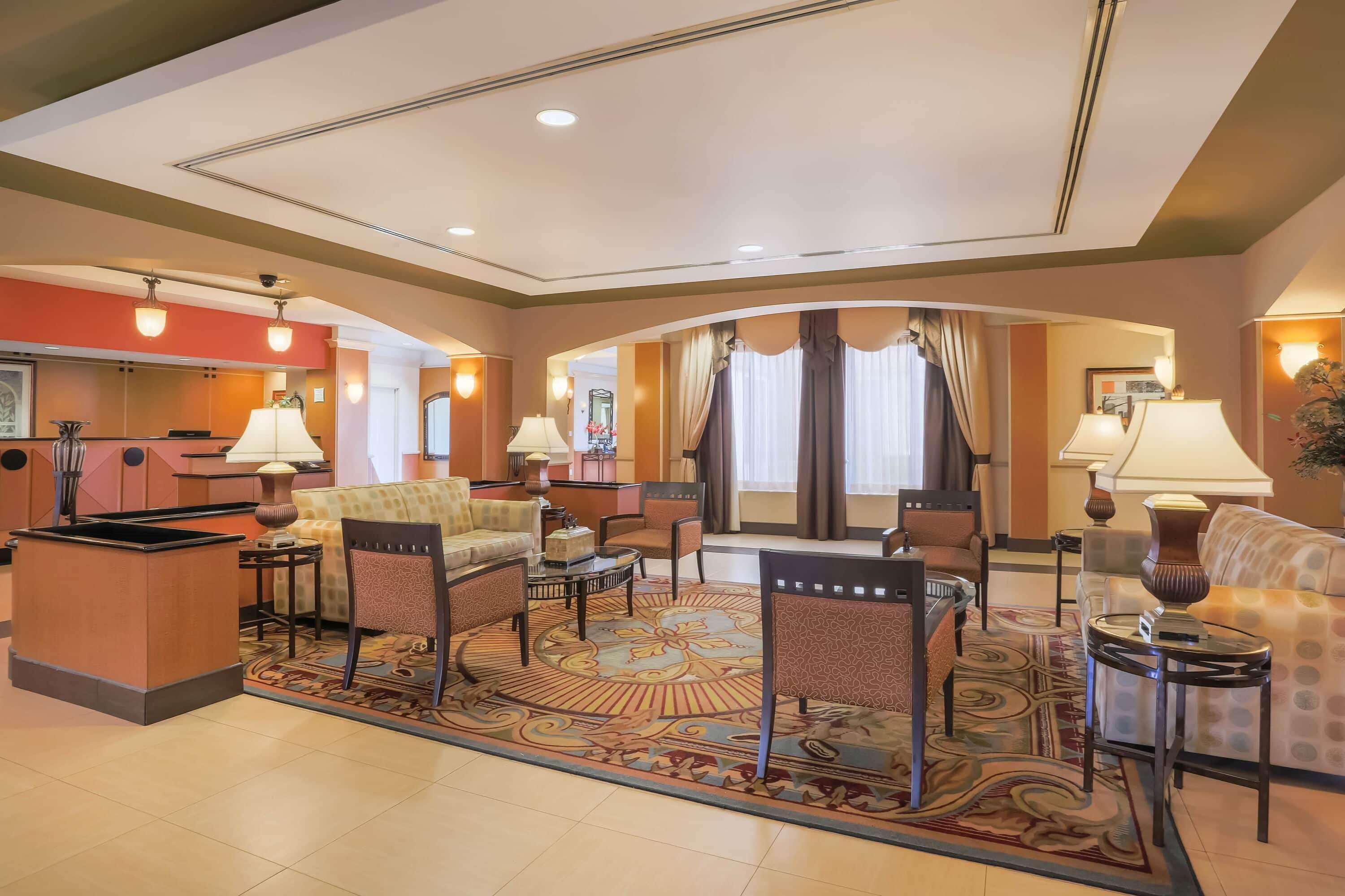 La Quinta By Wyndham Islip - Macarthur Airport Bohemia Exterior photo